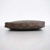 Louis Vuitton Pochette Accessoires  Canvas Clutch Bag