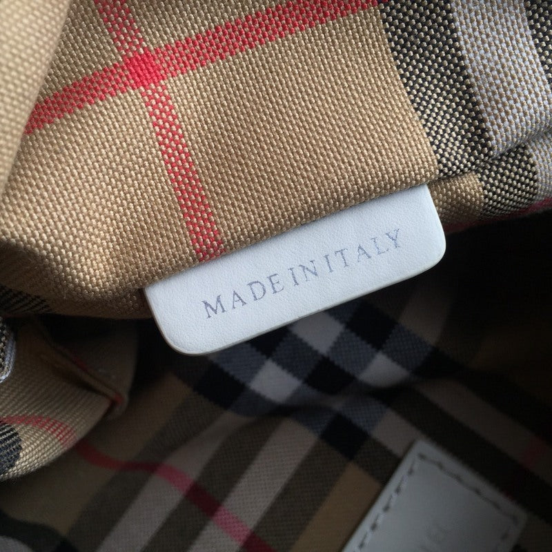 Burberry Bags - Bagsattire   610