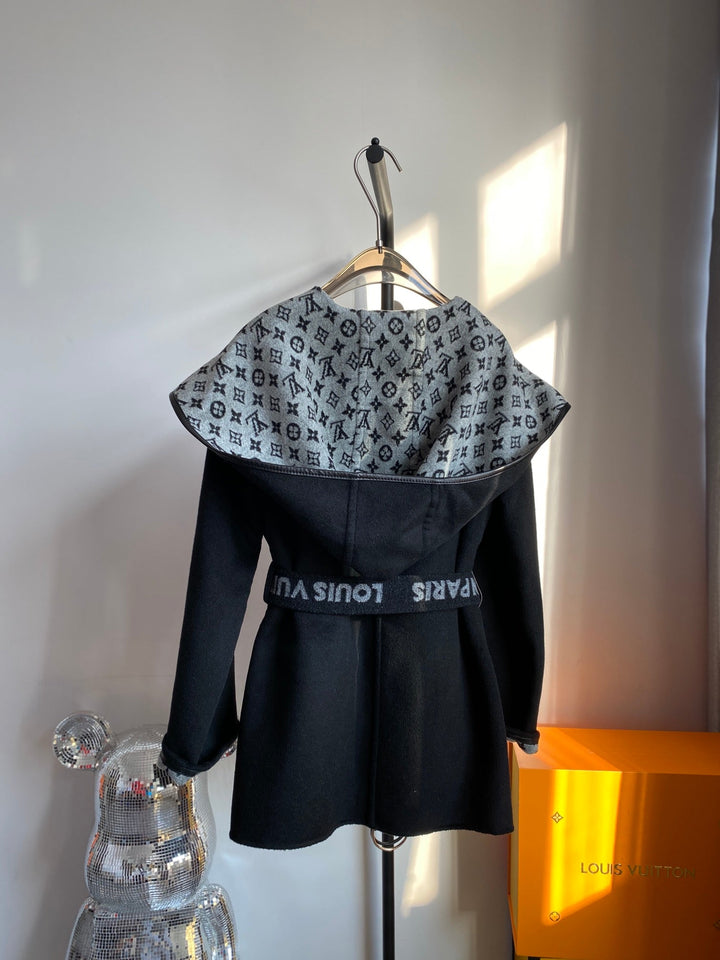 Luxury Louis Vuitton  Wrap Coat 044
