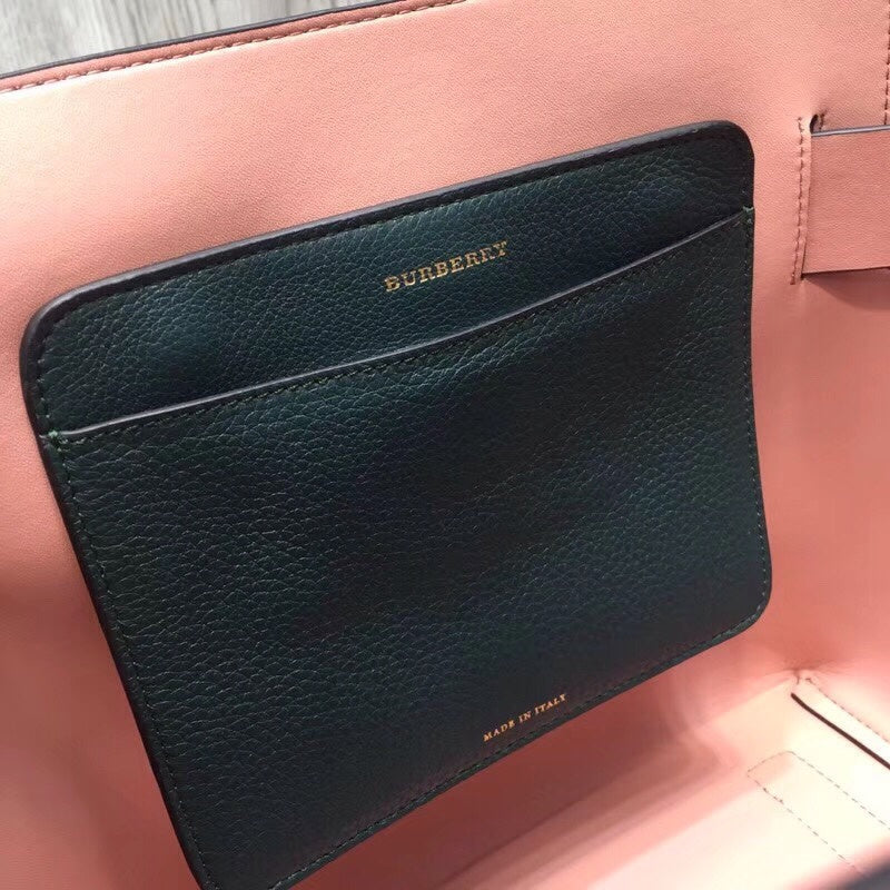 Burberry Bags - Bagsattire   437