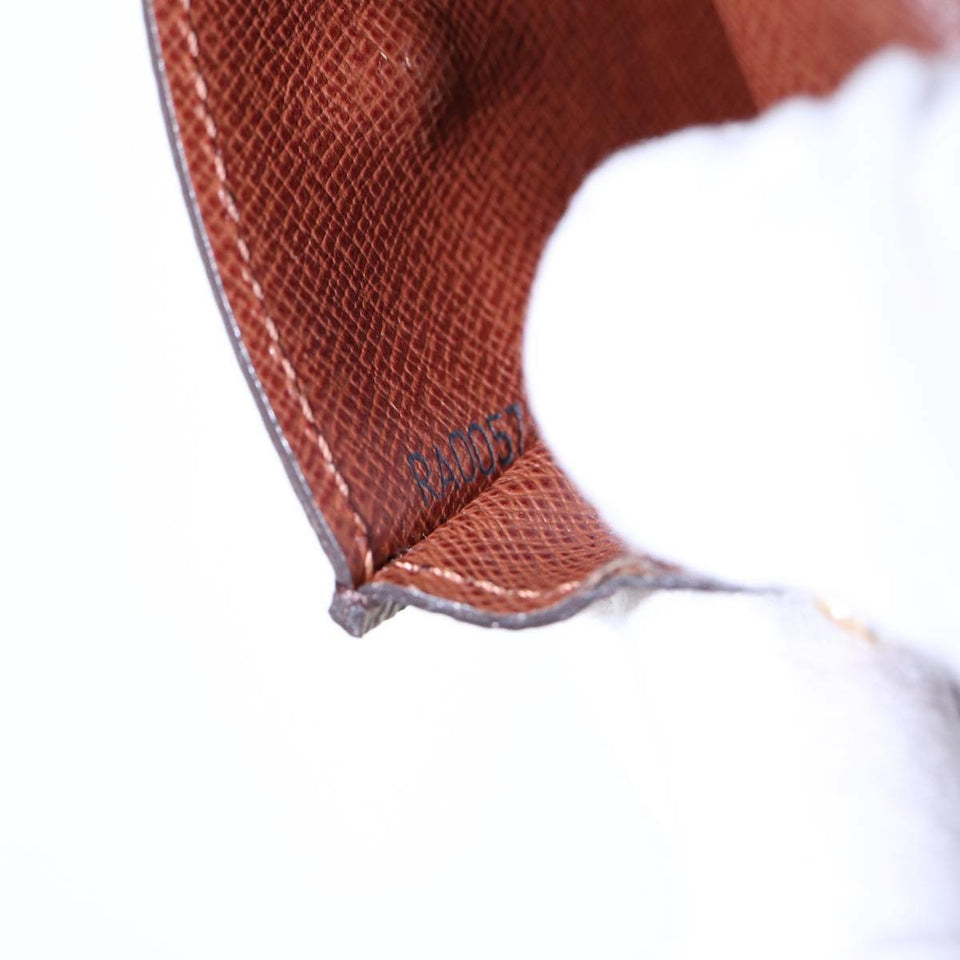 Louis Vuitton Porte Clés  Canvas Clutch Jewelry