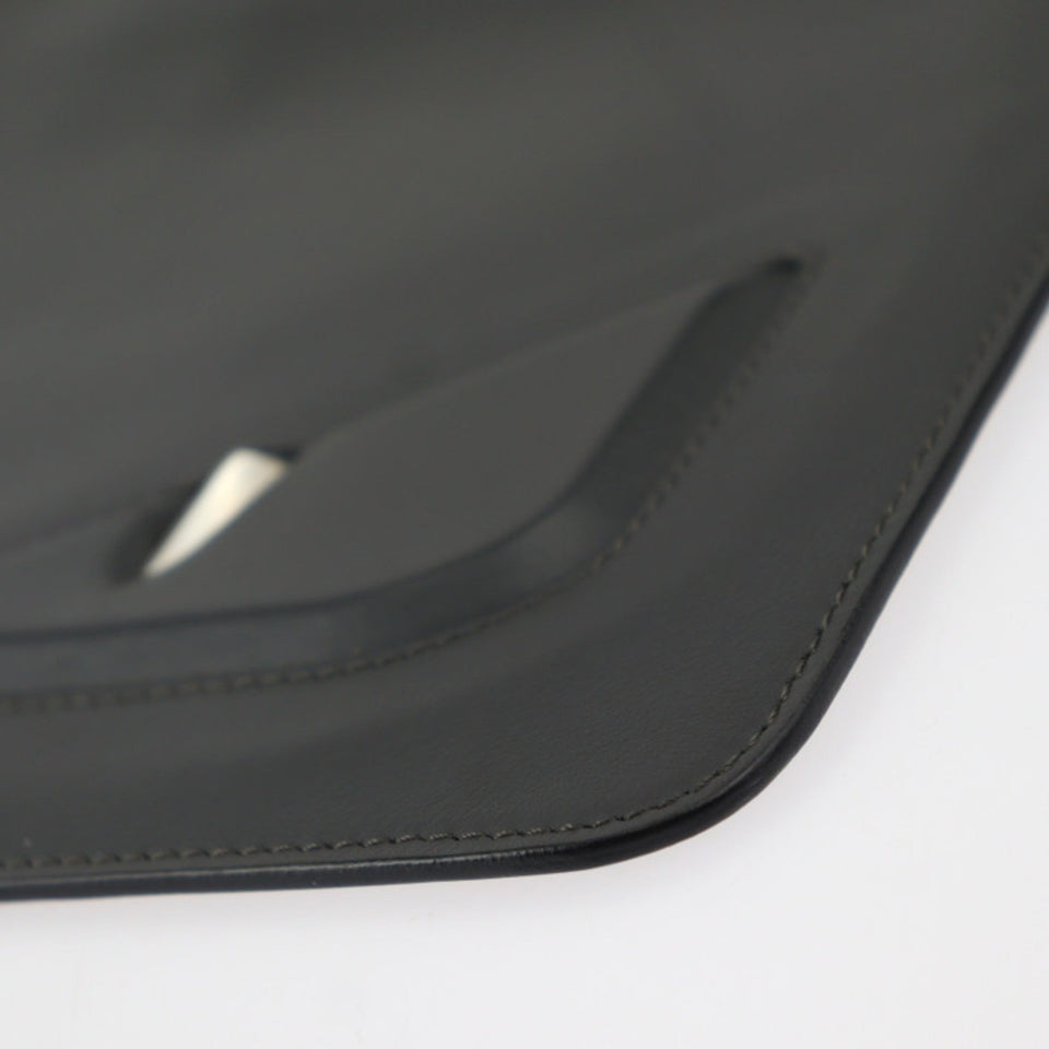 Fendi  Leather Clutch Bag Pouch (Pre-Owned)