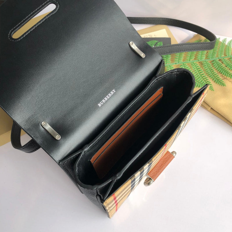 Burberry Bags - Bagsattire   446