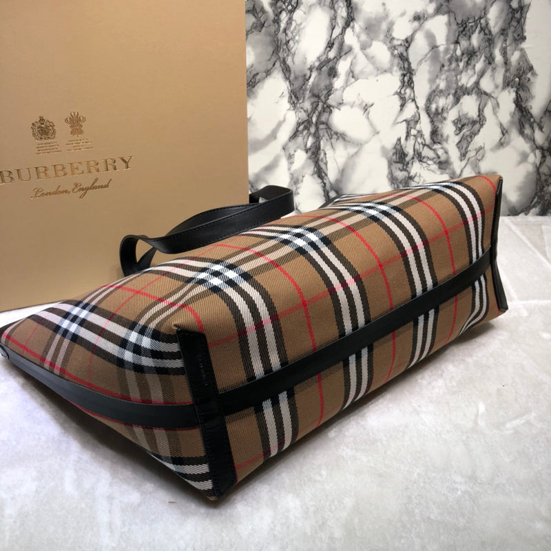 Burberry Bags - Bagsattire   348
