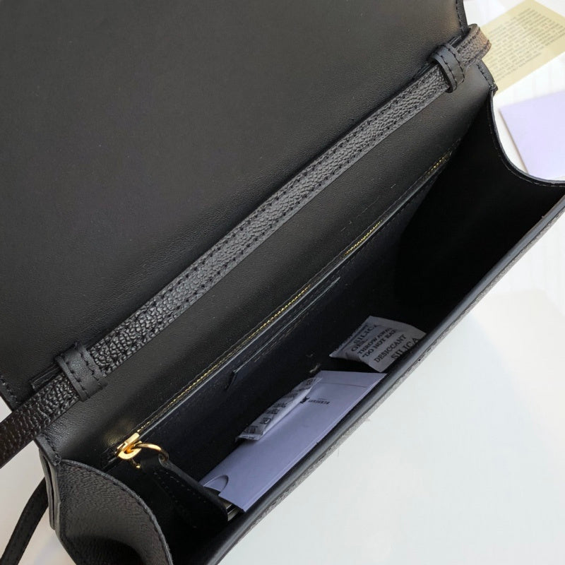 Burberry Bags - Bagsattire   252