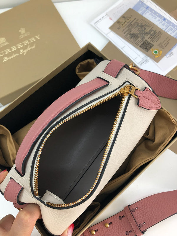 Burberry Bags - Bagsattire   459