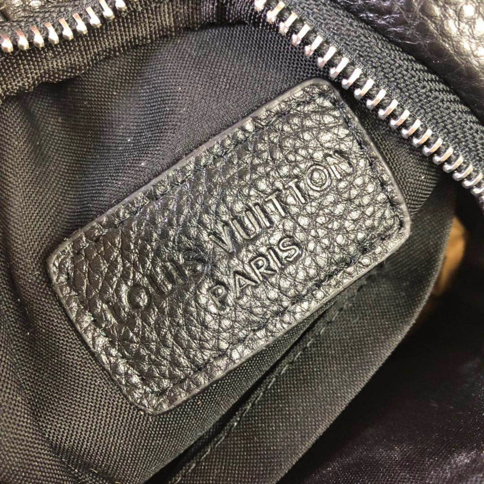 Luxury Handbags Louis Vuitton 170