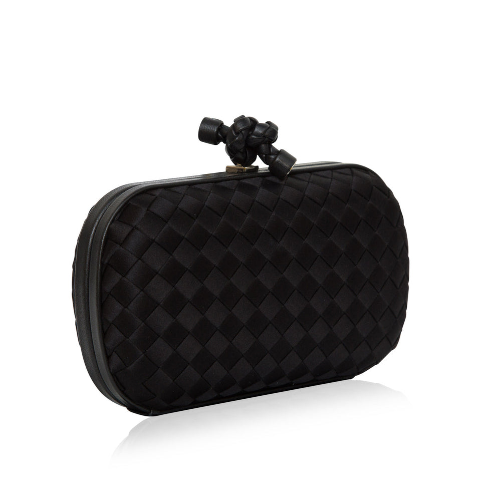 Knot Clutch