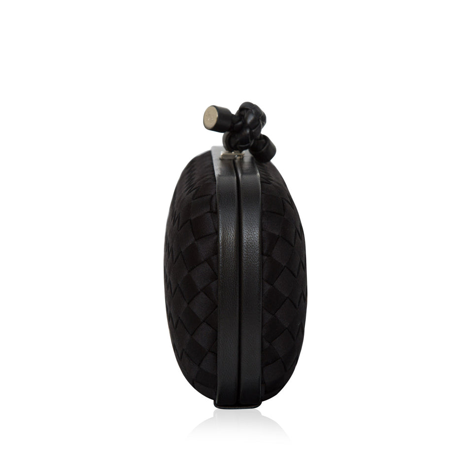 Knot Clutch