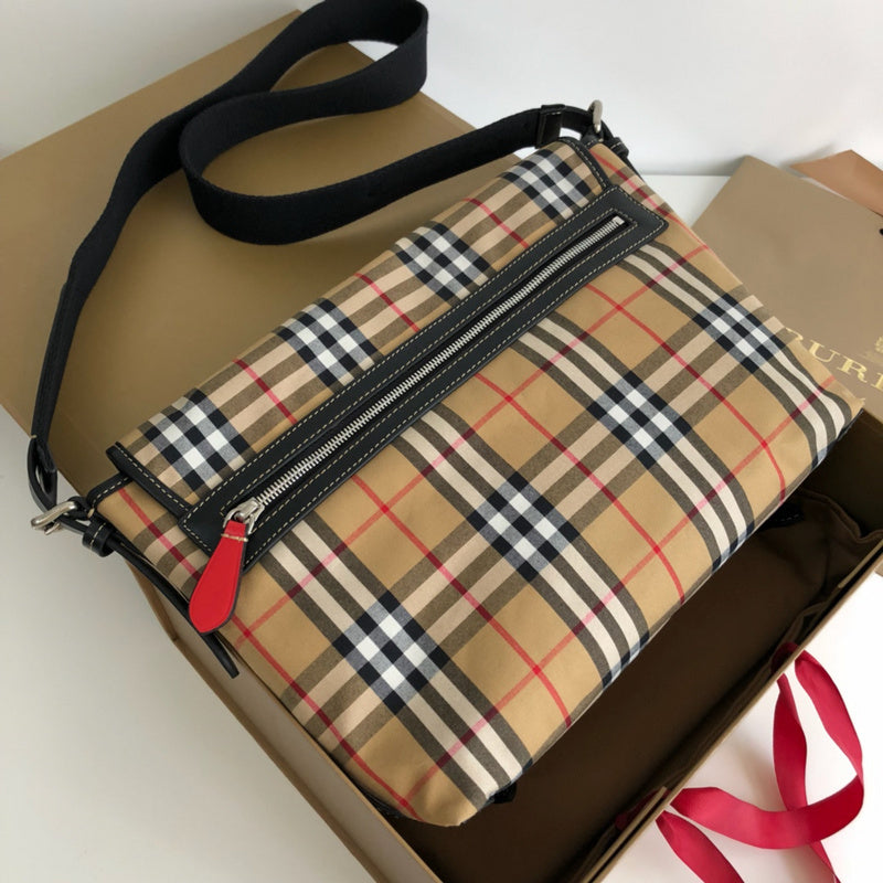 Burberry Bags - Bagsattire   447
