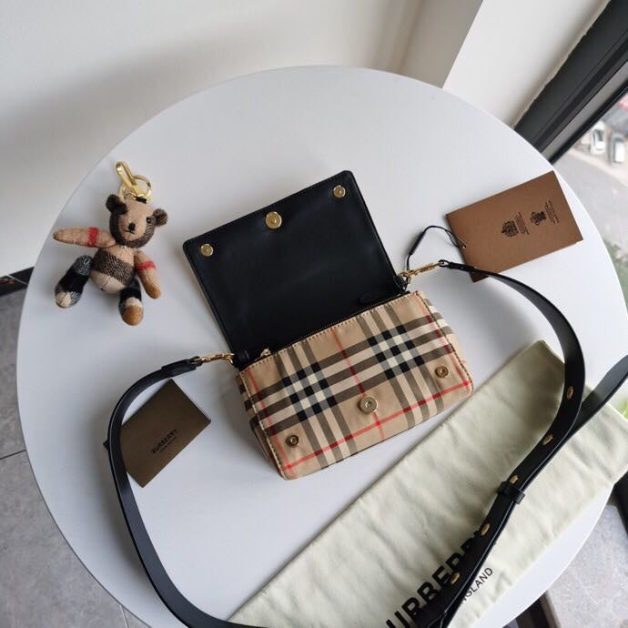 Burberry Bags - Bagsattire   200