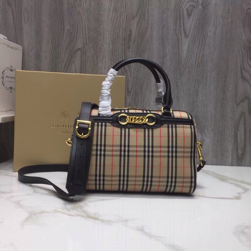 Burberry Bags - Bagsattire   698