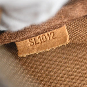 Louis Vuitton Pochette Accessoires  Canvas Clutch Bag