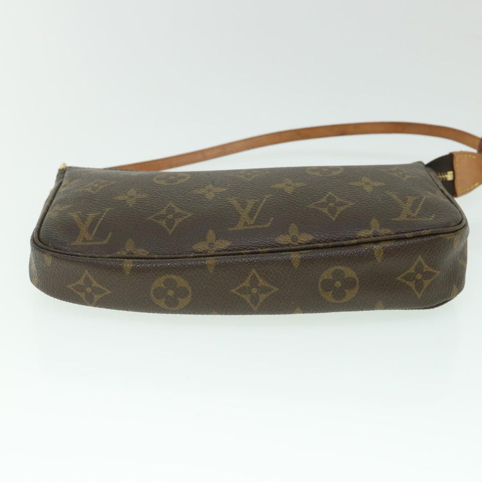Louis Vuitton Pochette Accessoire  Canvas Clutch Bag