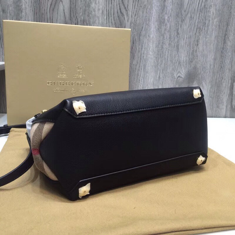 Burberry Bags - Bagsattire   516