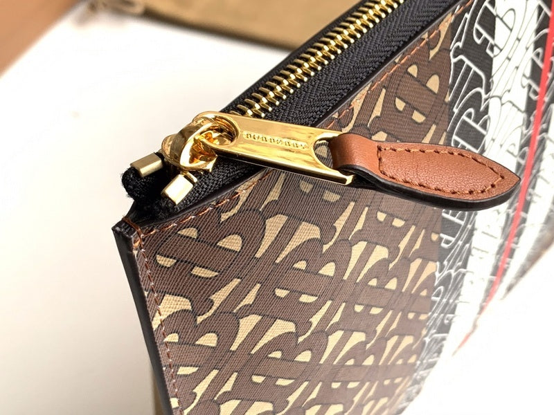 Burberry Bags - Bagsattire   747