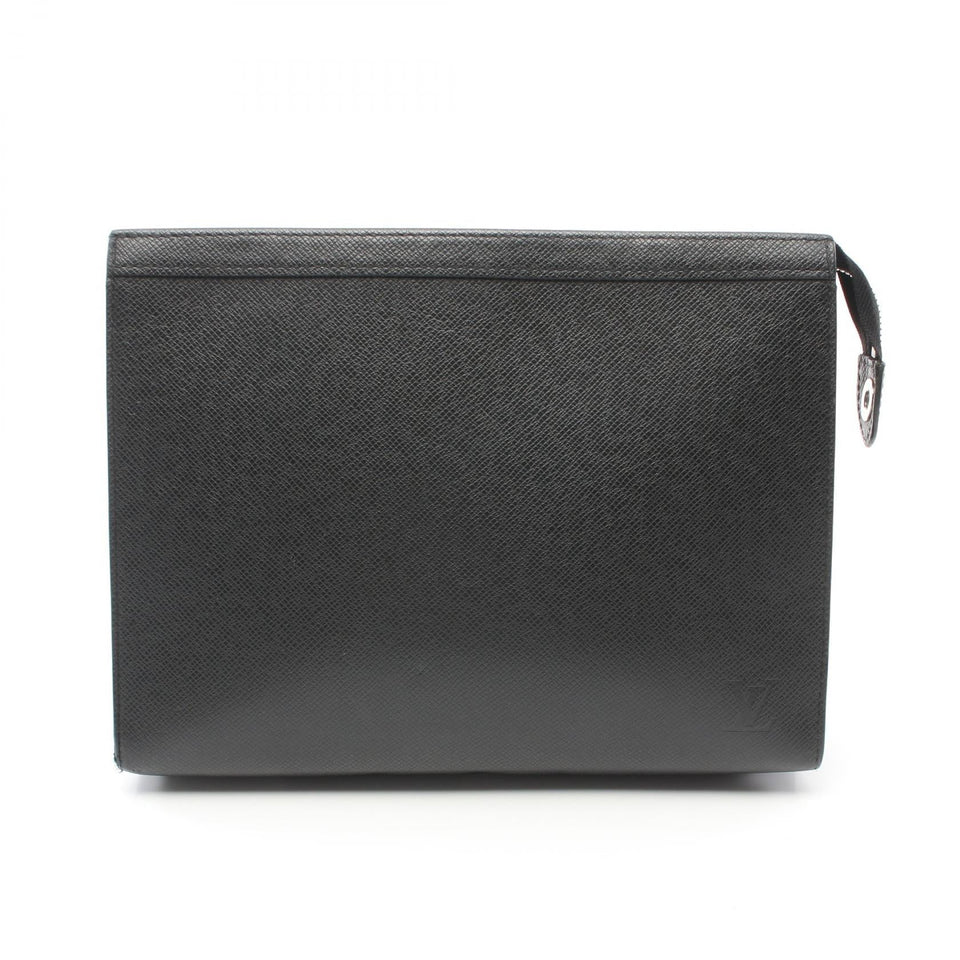 Louis Vuitton Taiga Pochette Voyage MM  Leather Clutch Bag