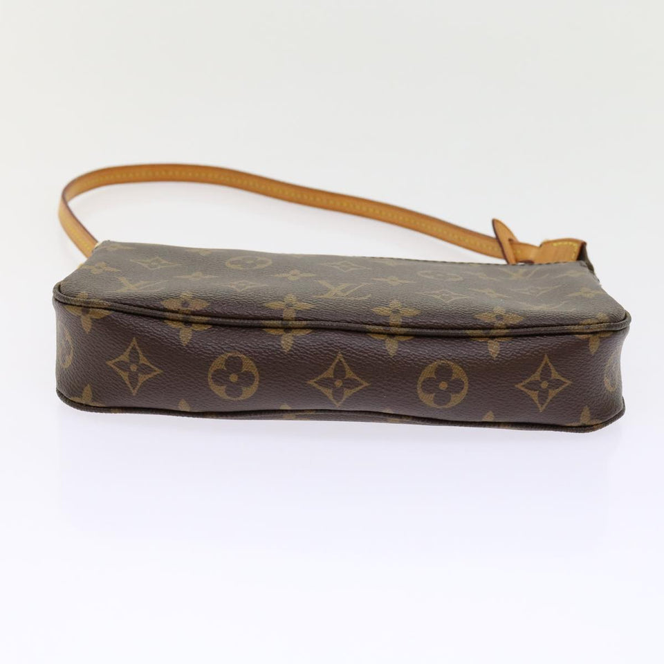 Louis Vuitton Pochette Accessoires  Canvas Clutch Bag