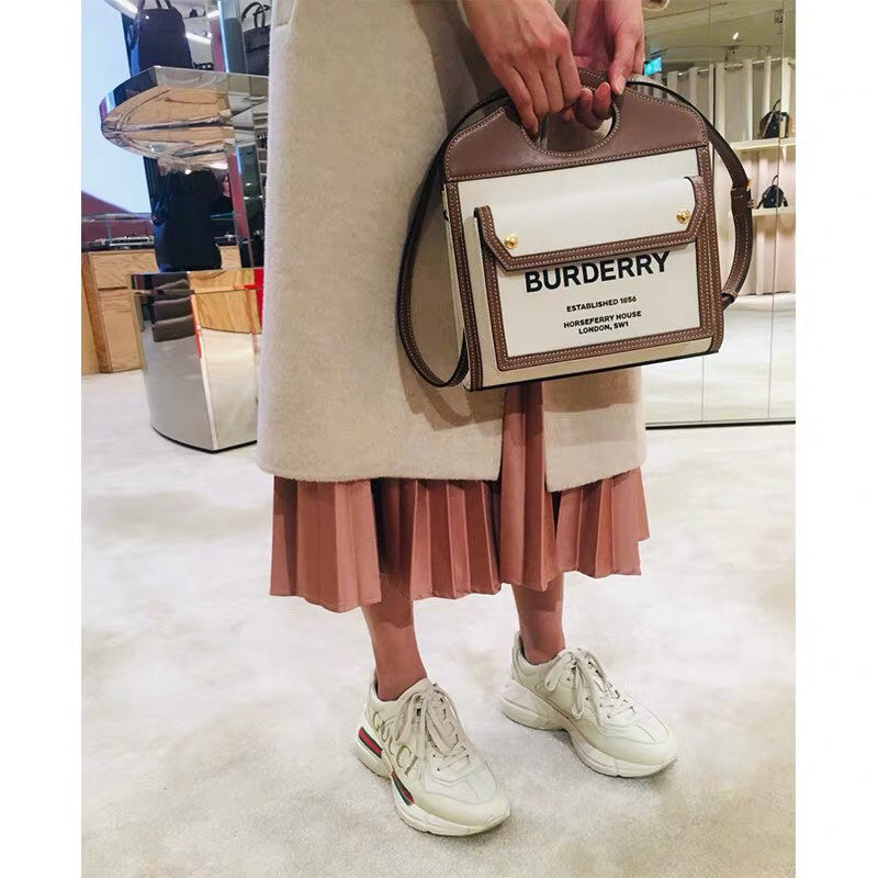 Burberry Bags - Bagsattire   216