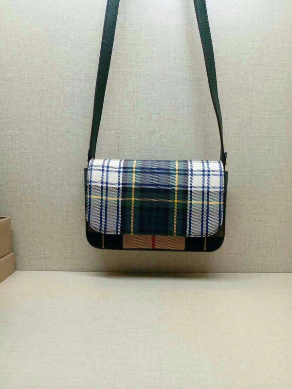 Burberry Bags - Bagsattire   433
