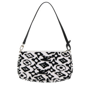 Louis Vuitton Pochette Accessoires  Leather Clutch Bag