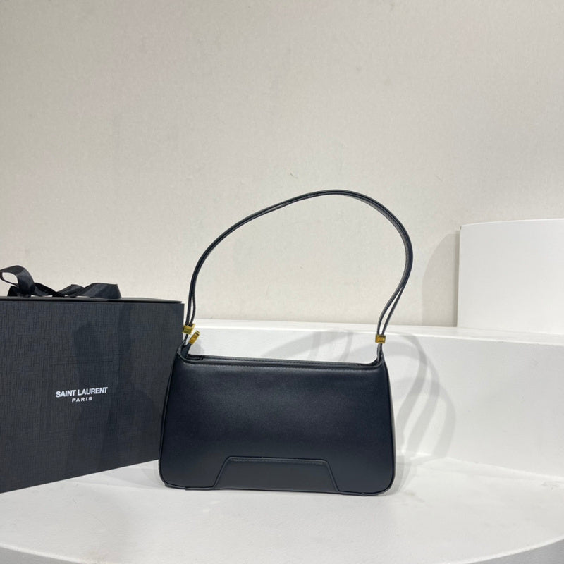 Burberry Bags - Bagsattire   135