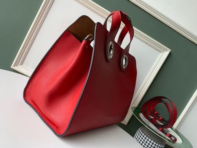 Burberry Bags - Bagsattire   681