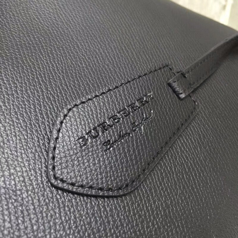 Burberry Bags - Bagsattire   699