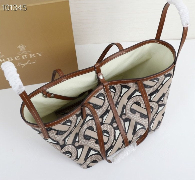 Burberry Bags - Bagsattire   182