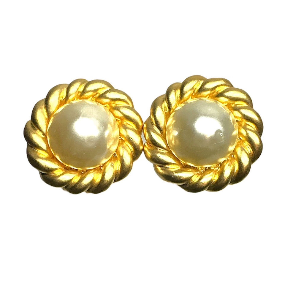 Vintage Chanel Mabe Pearl Earrings