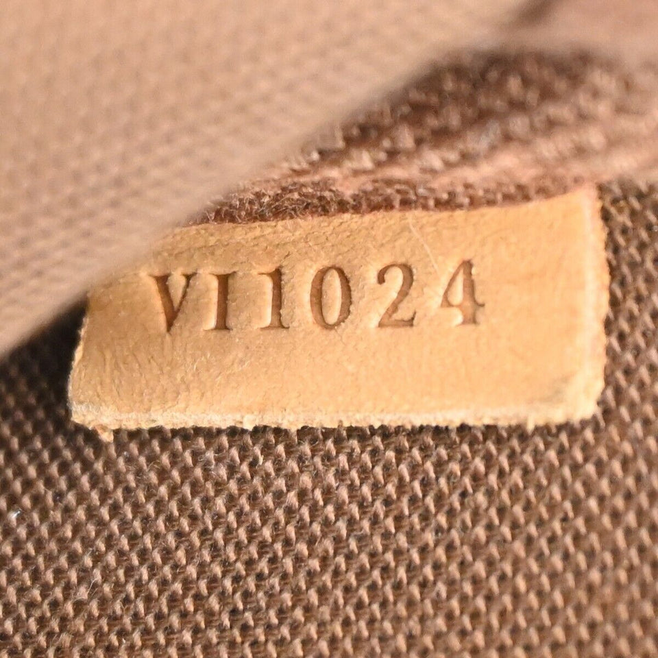 Louis Vuitton Pochette Accessoires  Canvas Clutch Bag