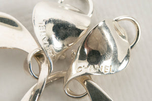Boucles d'oreilles argentées Chanel