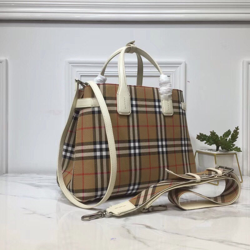 Burberry Bags - Bagsattire   686