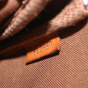 Louis Vuitton Pochette Accessoires  Canvas Clutch Bag