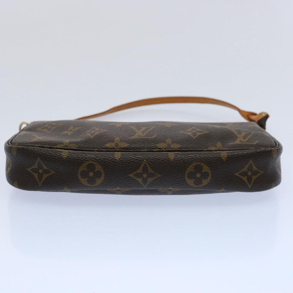 Louis Vuitton Pochette Accessoires  Canvas Clutch Bag