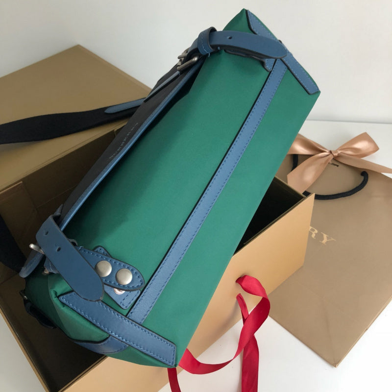 Burberry Bags - Bagsattire   568