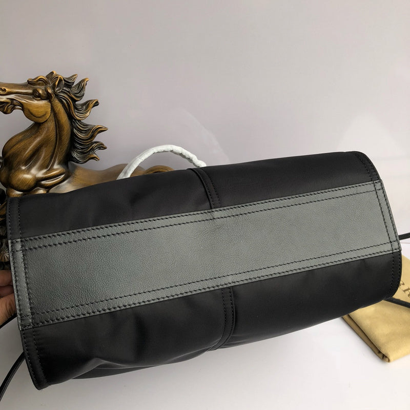 Burberry Bags - Bagsattire   652