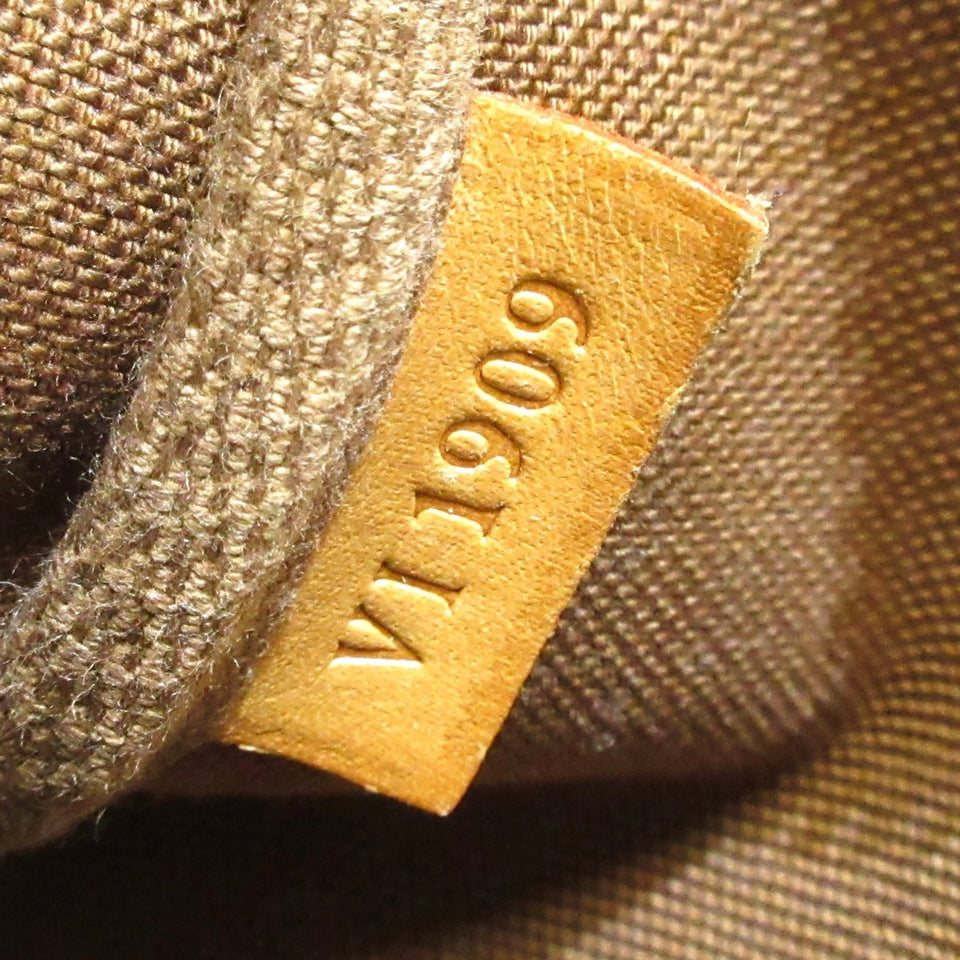 Louis Vuitton Pochette Accessoire  Canvas Clutch Bag