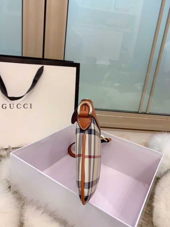 Burberry Bags - Bagsattire   218