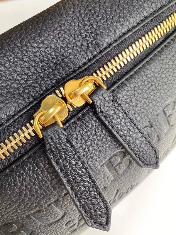 Burberry Bags - Bagsattire   145