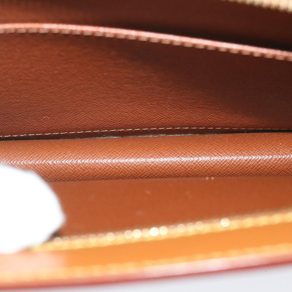 Louis Vuitton Pochette Homme  Leather Clutch Bag