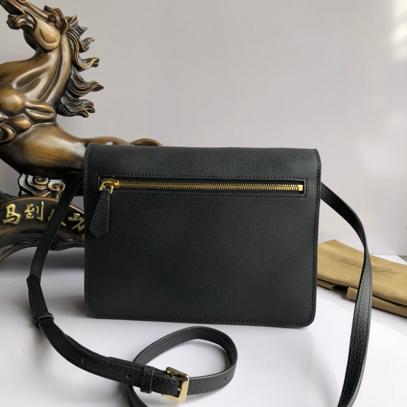 Burberry Bags - Bagsattire   466