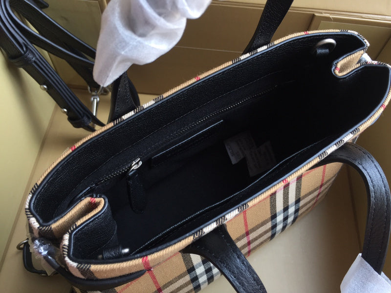 Burberry Bags - Bagsattire   662