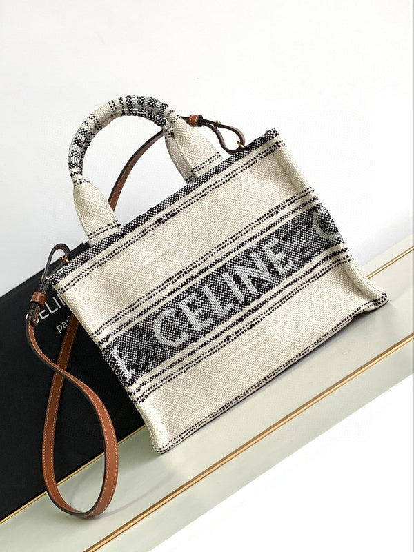 reeby bags - Chanel Bags - 679
