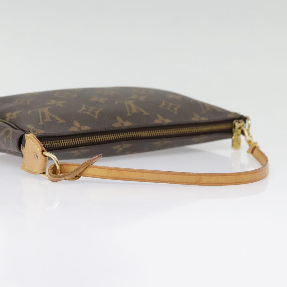 Louis Vuitton Pochette Accessoire  Canvas Clutch Bag