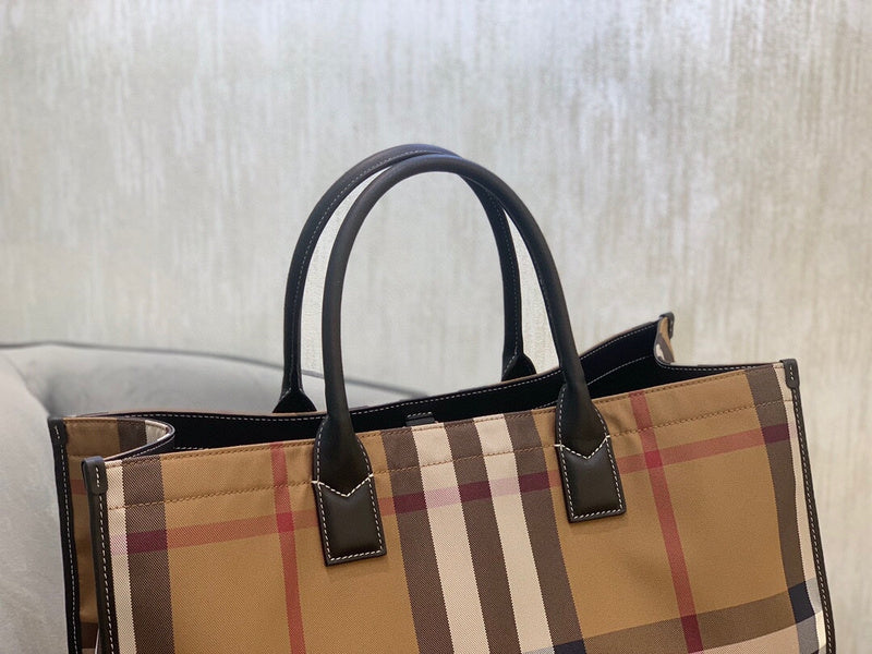 Burberry Bags - BG Bags - 093