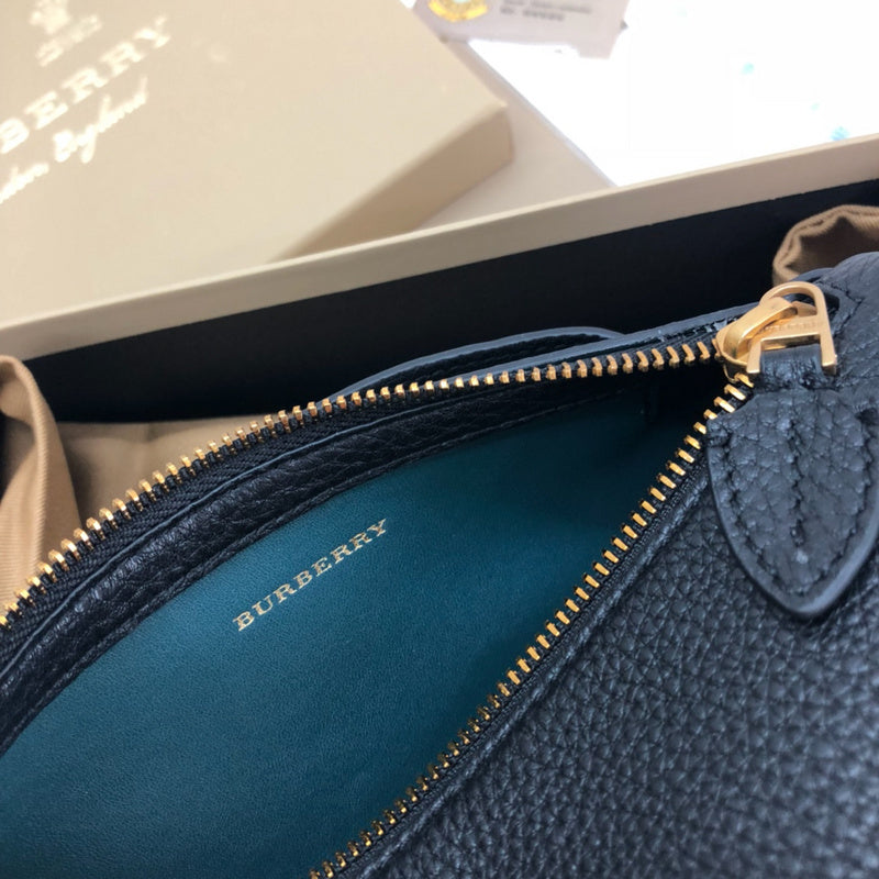 Burberry Bags - Bagsattire   449