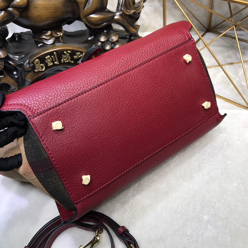 Burberry Bags - Bagsattire   410