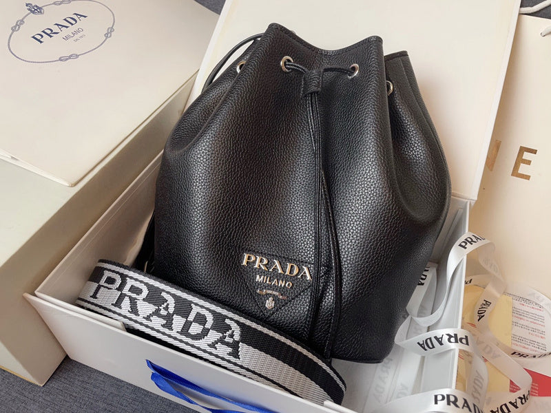 Barnes-Bags - Prada Bags - 991