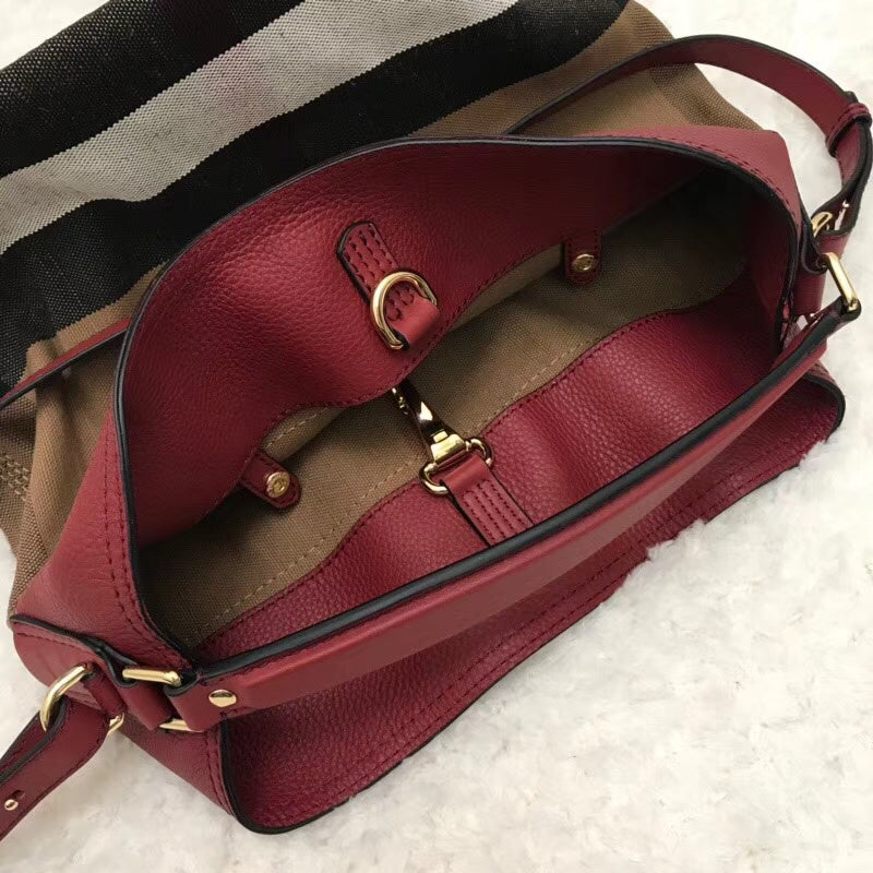 Burberry Bags - Bagsattire   539